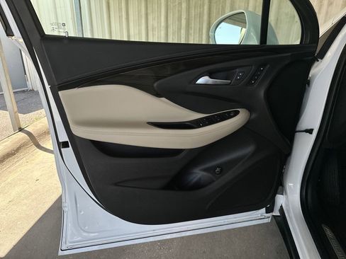 Used 2020 Buick Envision Essence image 10