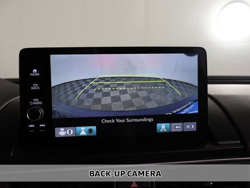 Used 2023 Honda Pilot Elite image 8