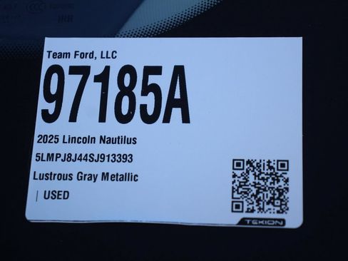 Certified 2025 Lincoln Nautilus Premier AWD/4WD image 25