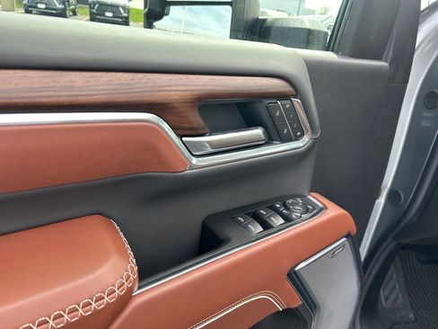 New 2026 GMC Sierra 2500 Denali Ultimate image 15