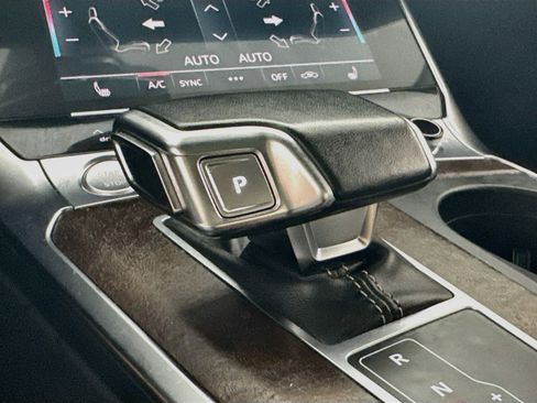 Used 2019 Audi A6 3.0T Premium w/ Convenience Package AWD/4WD image 18