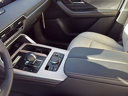 New 2026 MAZDA CX-90 Plug-In Hybrid w/ Preferred image 15