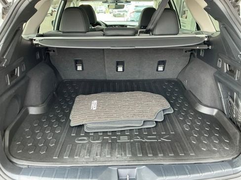 Certified 2025 Subaru Outback Onyx Edition AWD/4WD image 16