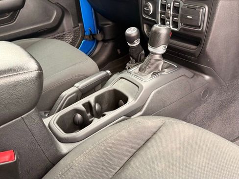 Used 2021 Jeep Gladiator Sport AWD/4WD image 33