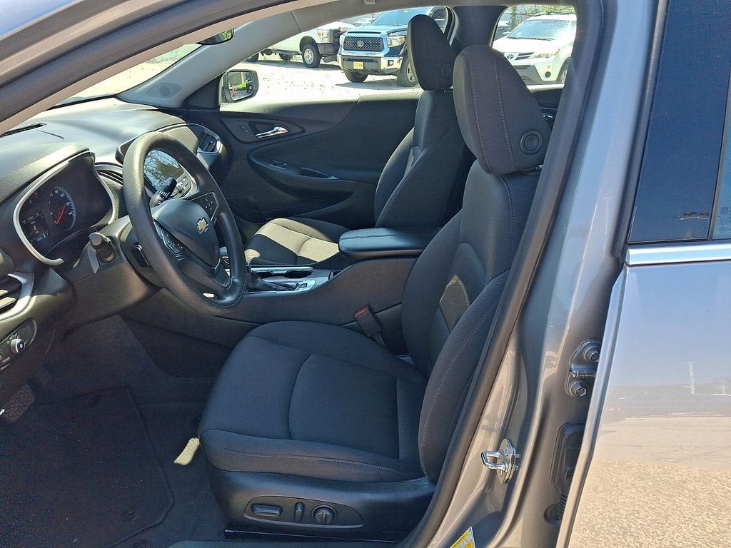 Certified 2024 Chevrolet Malibu LT FWD image 15
