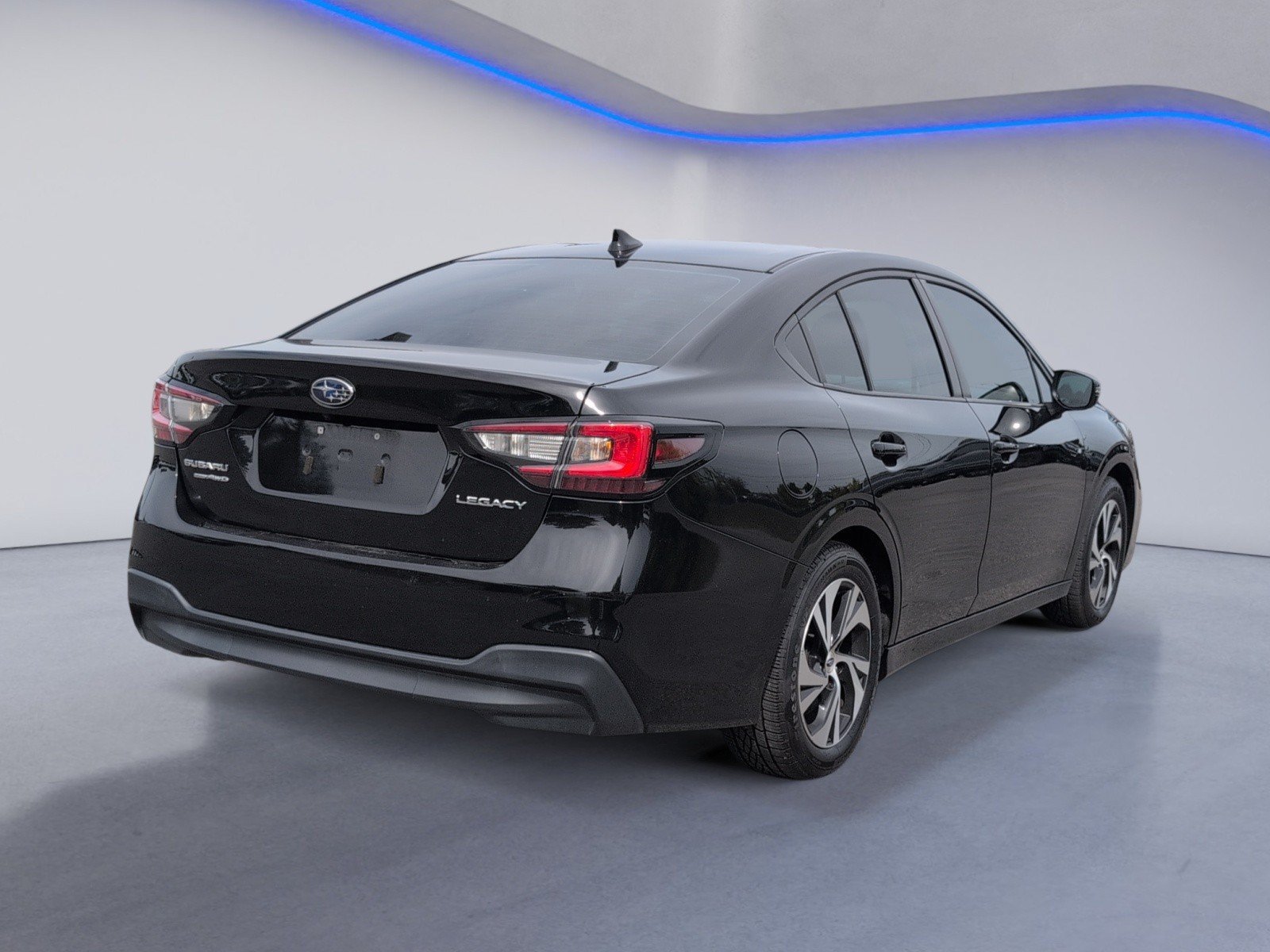 Used 2025 Subaru Legacy Premium AWD/4WD image 3