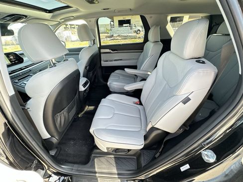 Used 2025 Hyundai Palisade SEL AWD/4WD image 26