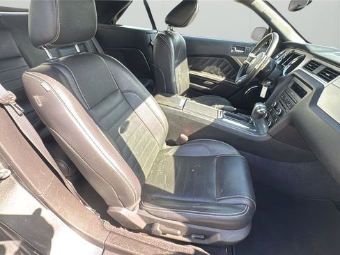 Used 2011 Ford Mustang Premium w/ 203A Rapid Spec Order Code image 12