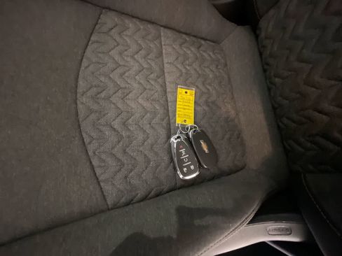 Used 2024 Chevrolet Equinox LT AWD/4WD image 26
