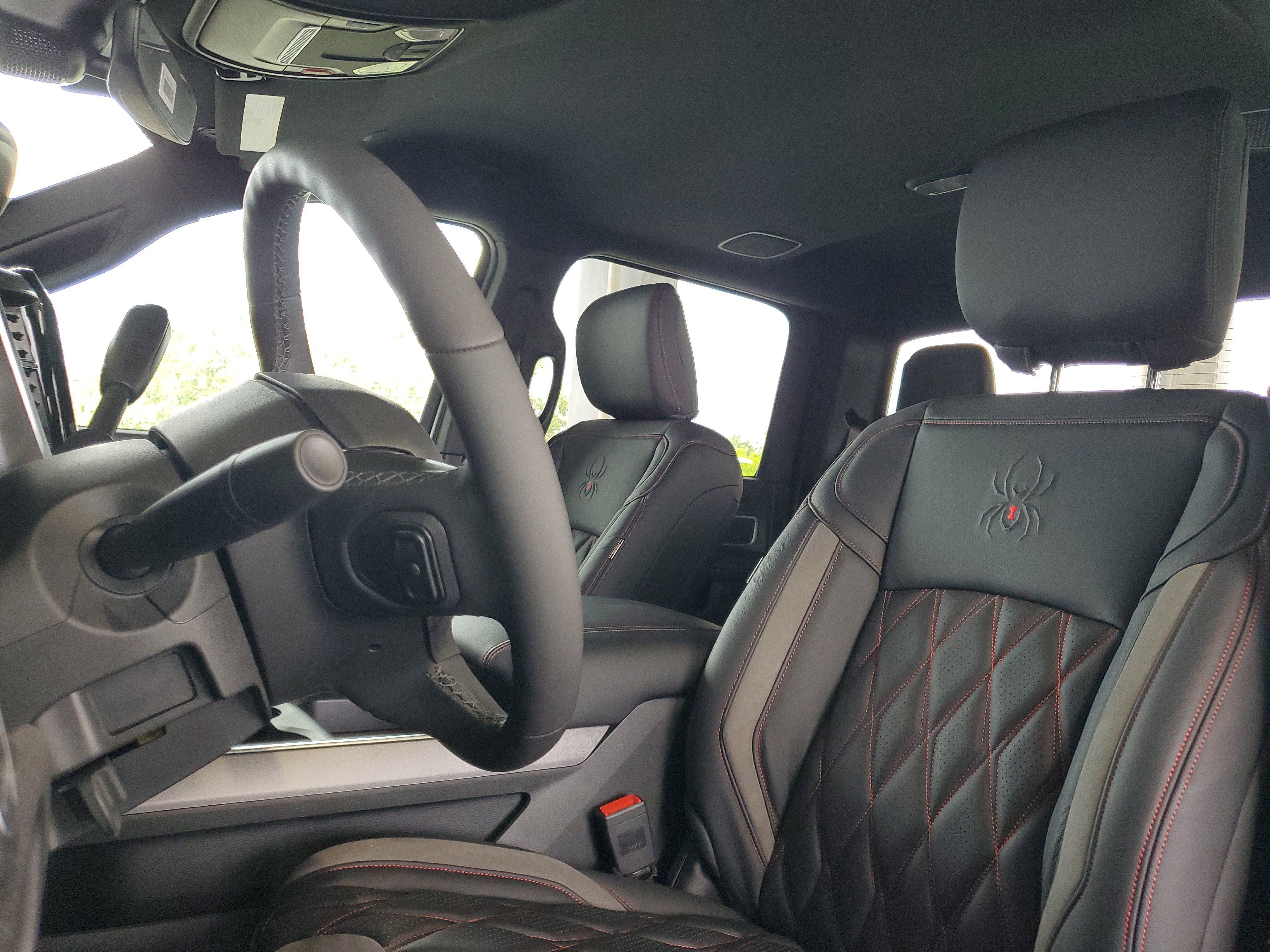 New 2025 RAM 2500 Big Horn AWD/4WD image 17