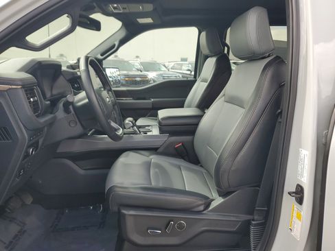 Used 2024 Ford F150 Lightning Lariat image 13