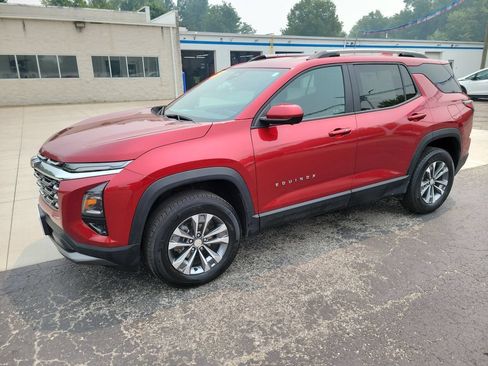 Certified 2025 Chevrolet Equinox LT w/ Convenience Package II AWD/4WD image 1