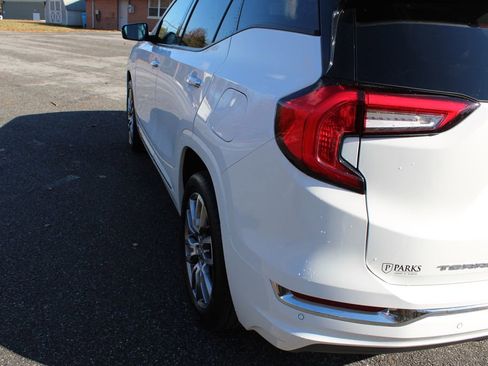 Used 2022 GMC Terrain Denali w/ Denali Premium Package image 45