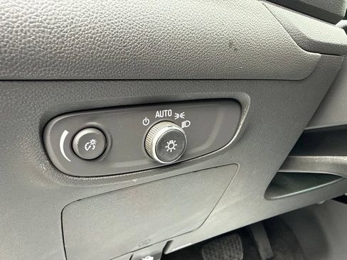Used 2024 Buick Encore GX Preferred AWD/4WD image 20