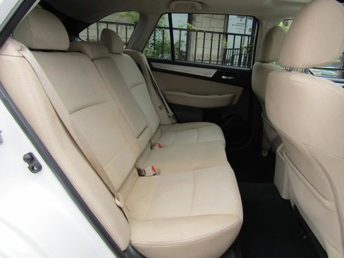 Used 2016 Subaru Outback 2.5i Premium AWD/4WD image 13