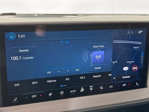 New 2025 Ford Maverick Lariat w/ Black Appearance Package image 15