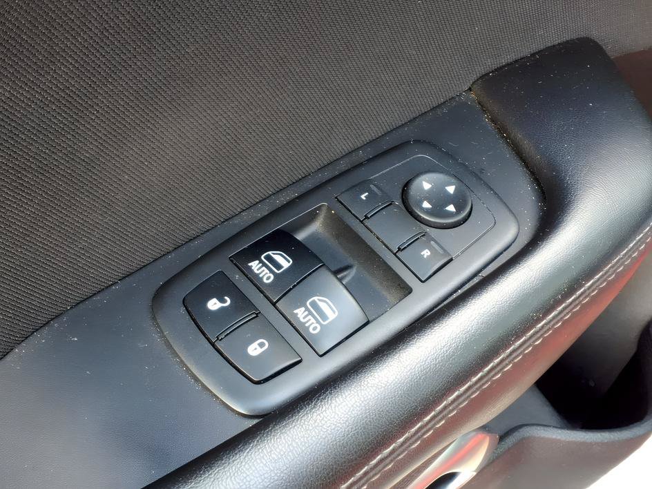 Used 2017 Dodge Challenger R/T RWD image 16
