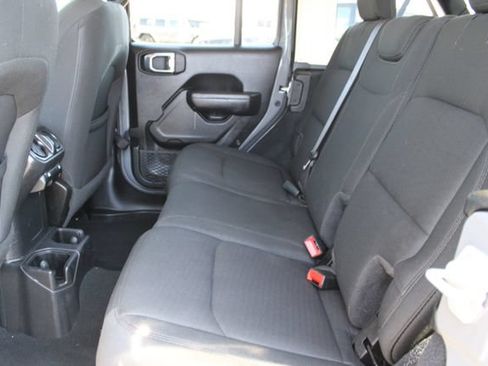 Used 2022 Jeep Wrangler Unlimited Sport AWD/4WD image 35