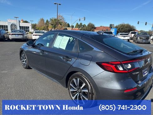 Used 2024 Honda Civic EX-L image 2