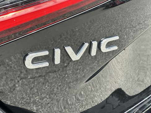 Used 2024 Honda Civic EX-L image 11