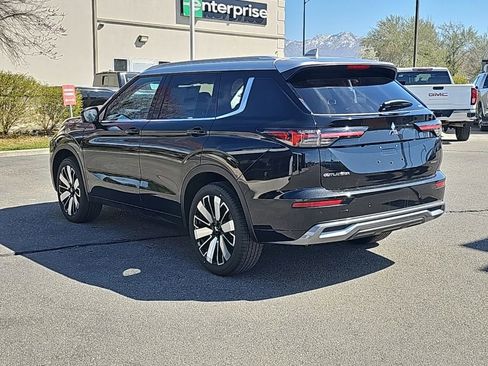 New 2025 Mitsubishi Outlander AWD image 5