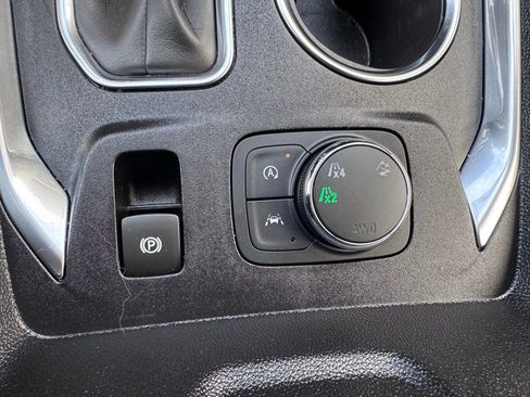 Used 2023 Chevrolet Traverse LS w/ Safety Package image 33