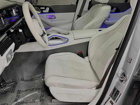 Used 2021 Mercedes-Benz Maybach GLS 600 4MATIC image 24