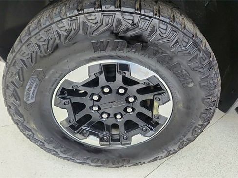 Used 2024 GMC Hummer EV 3X w/ Extreme Off-Road Package image 58