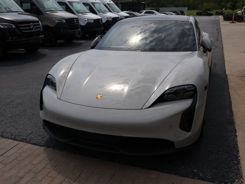 Used 2022 Porsche Taycan 4S AWD/4WD image 4