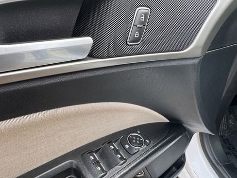 Used 2018 Ford Fusion S FWD image 22