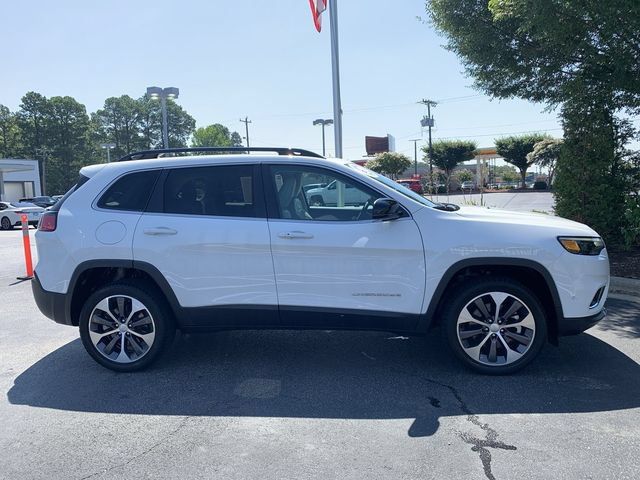 Used 2022 Jeep Cherokee Limited w/ Elite Package AWD/4WD image 9