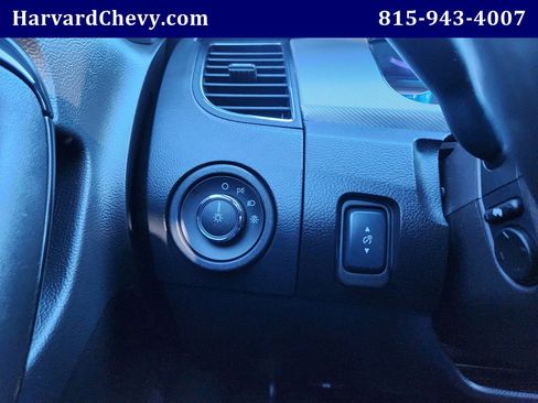 Used 2013 Ford Taurus SHO image 23