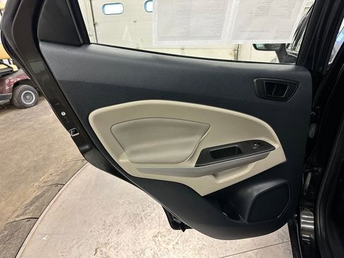 Used 2020 Ford EcoSport S image 21