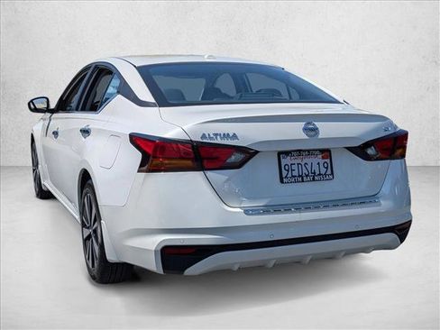 Used 2022 Nissan Altima 2.5 SV image 8
