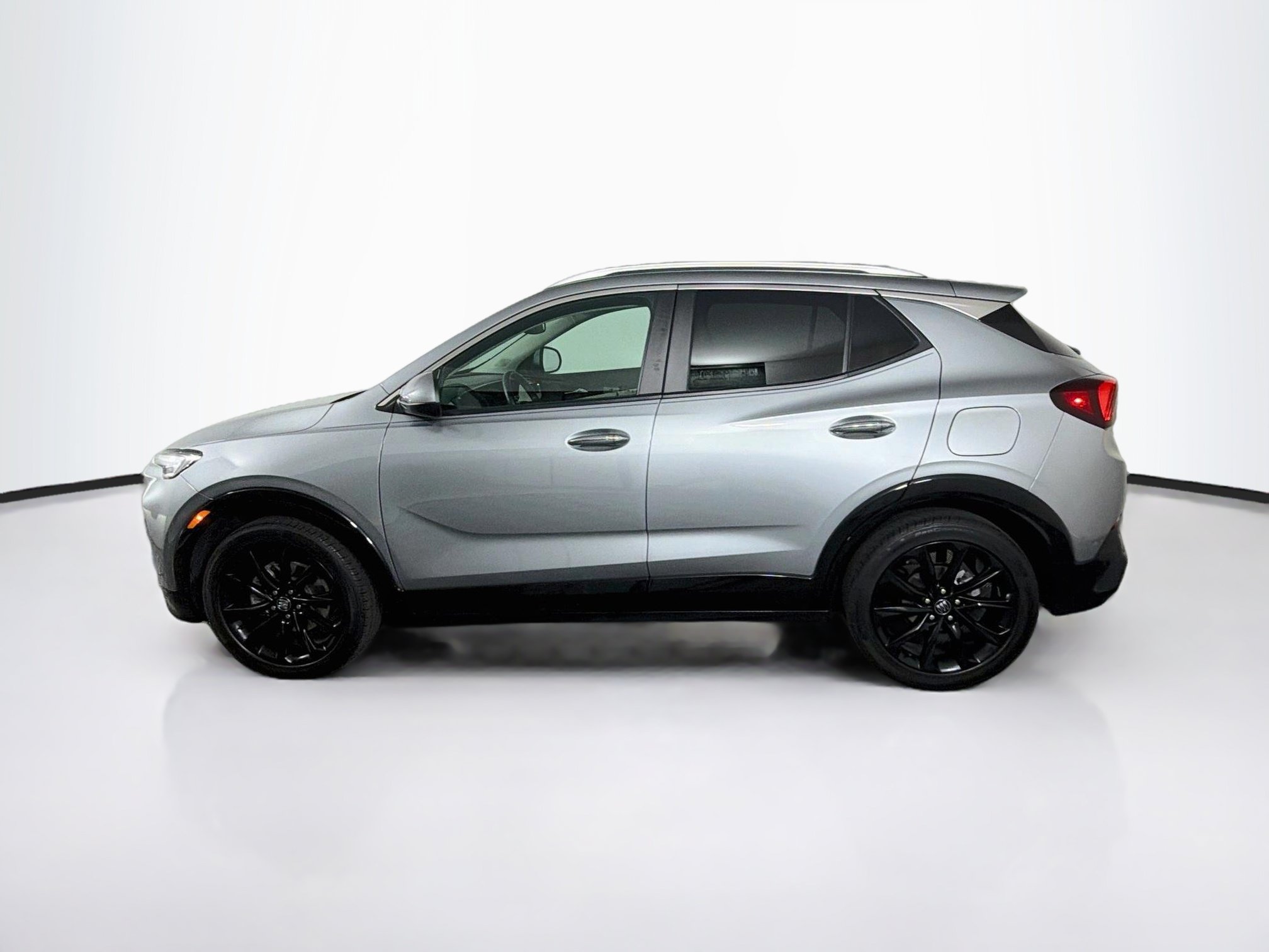 Used 2024 Buick Encore GX Sport Touring w/ Experience Buick Package FWD image 4