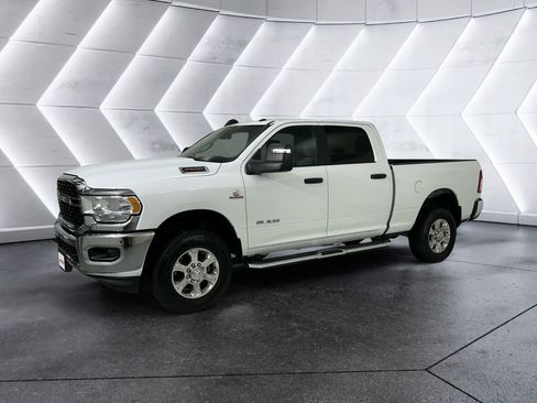 Used 2024 RAM 2500 Big Horn image 3