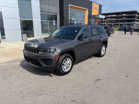 New 2026 Jeep Grand Cherokee Laredo X AWD/4WD image 1