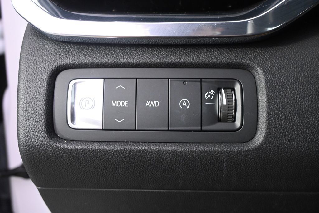 Used 2024 GMC Acadia Denali w/ LPO, Floor Liner Package AWD/4WD image 25
