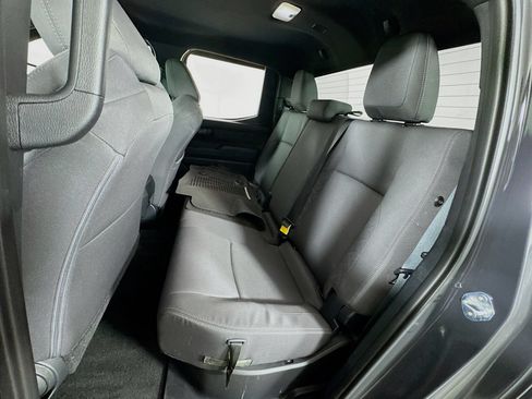 Certified 2025 Toyota Tacoma SR5 AWD/4WD image 17