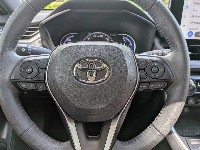 Used 2023 Toyota RAV4 XSE AWD/4WD image 27