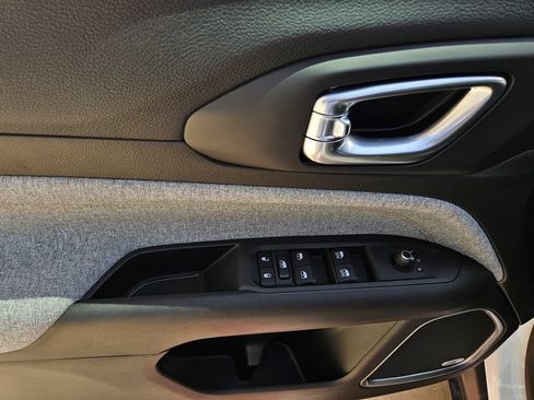 New 2026 Jeep Compass Latitude AWD/4WD image 16