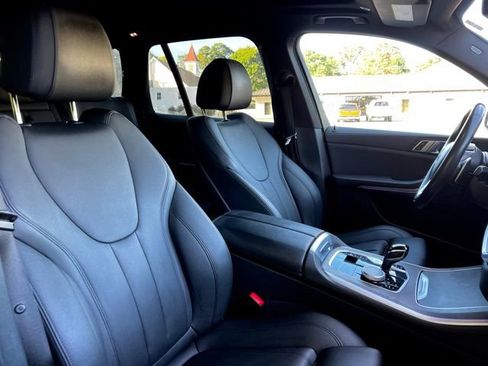 Used 2022 BMW X5 sDrive40i w/ Parking Assistance Package image 31