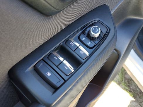 Certified 2025 Subaru Forester Premium w/ Convenience Package #1 AWD/4WD image 6