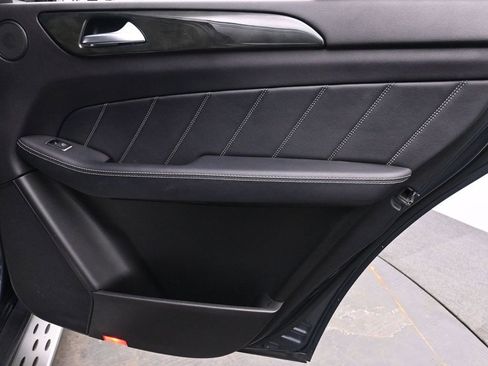 Used 2016 Mercedes-Benz GL 450 4MATIC w/ Premium I Package image 17