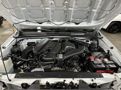 Used 2015 Toyota Tacoma 4x4 Double Cab w/ TRD Off-Road Package image 10