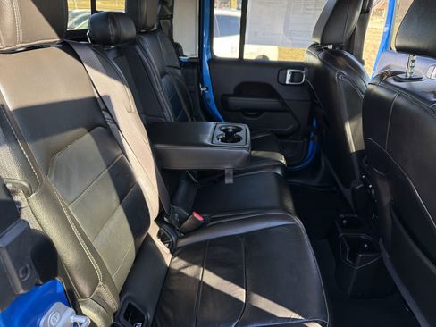 Used 2021 Jeep Gladiator Overland w/ Popular Equipment Package image 13