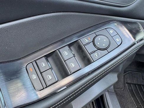 Certified 2026 Nissan Rogue SV FWD image 15