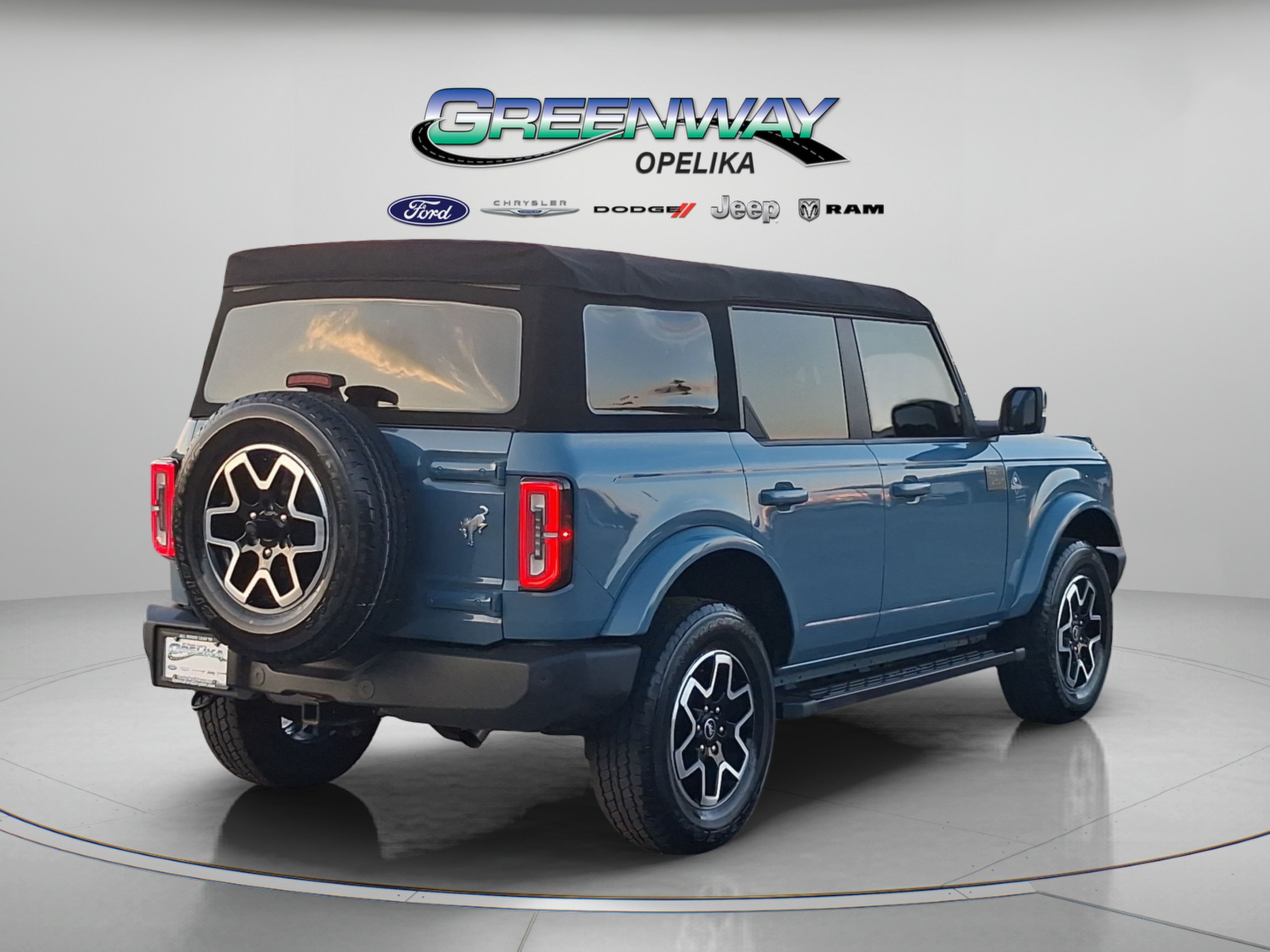 Used 2022 Ford Bronco Outer Banks AWD/4WD image 7
