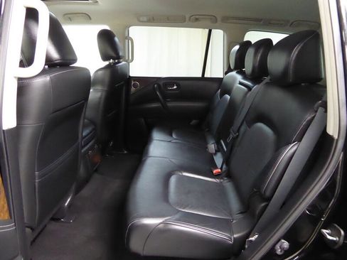 Used 2015 INFINITI QX80 w/ 22" Wheel Package image 32
