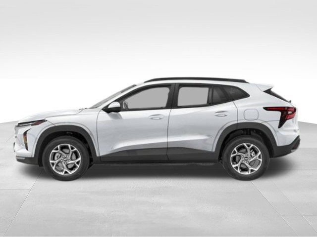 Used 2024 Chevrolet Trax LS w/ Driver Confidence Package FWD image 33